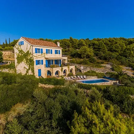 Amarina * Τρογκίρ