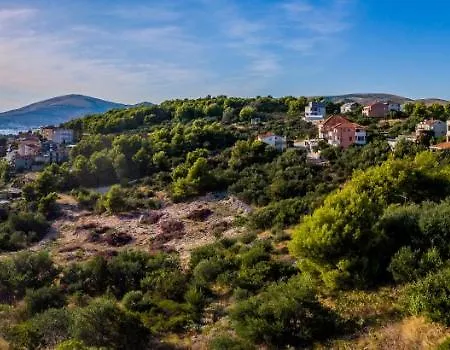 Vila Amarina *
