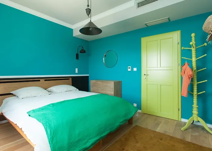 Amarina Βίλα Τρογκίρ