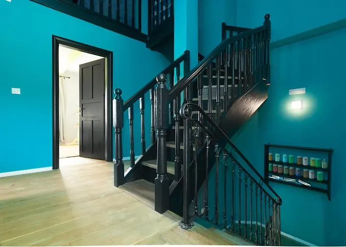 Amarina Τρογκίρ